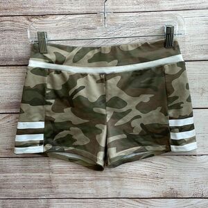 ZELOS SHORTS IN CAMO‎